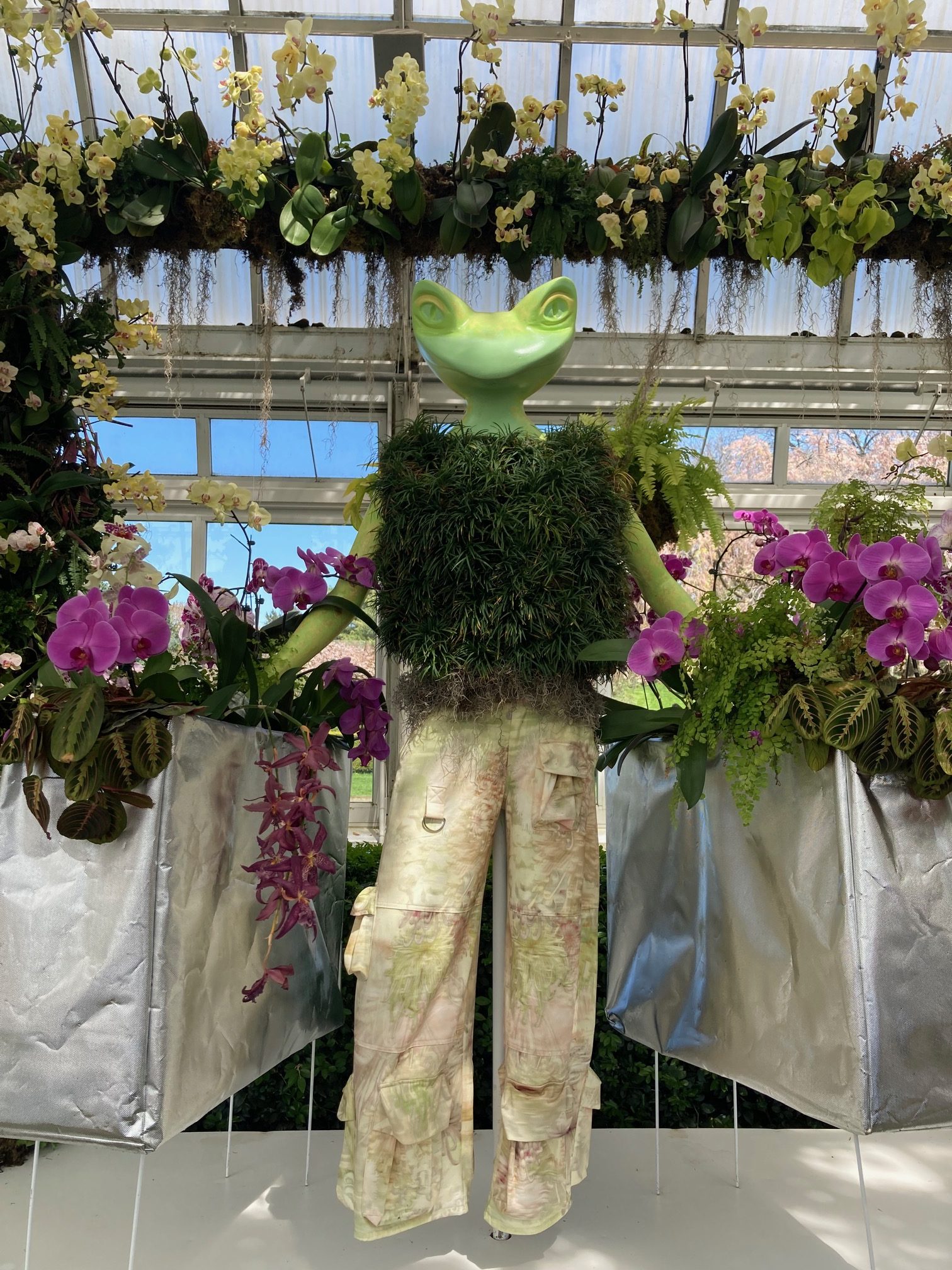 Art Appreciation Tours Program by Sizzle Arts Attends: The Orchid Show – Florals in Fashion — photo 17