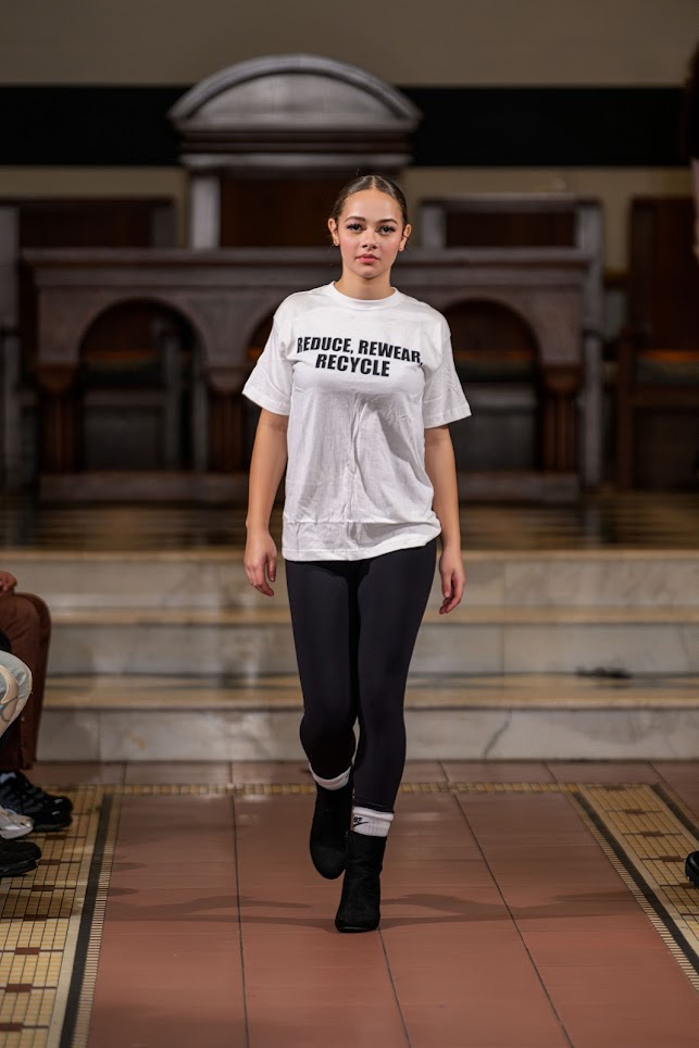 Sizzle Arts Hosts Upcycled Exhibition Designs @ NY Fashion Week to Raise Environmental Awareness — photo 6