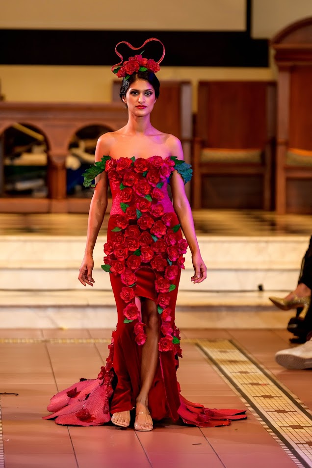 Narina Wearable Art Shines at Upcycle Fashion Week by Sizzle Arts: A Triumph of Sustainability and Dramatic Elegance — photo 3